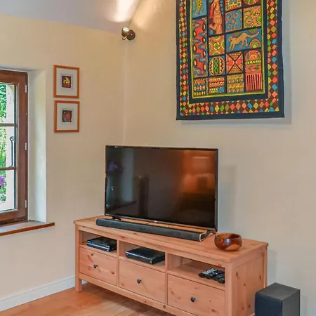 Holiday home 3 Bedroom Lovely Home In St, Priest La Fougeres *